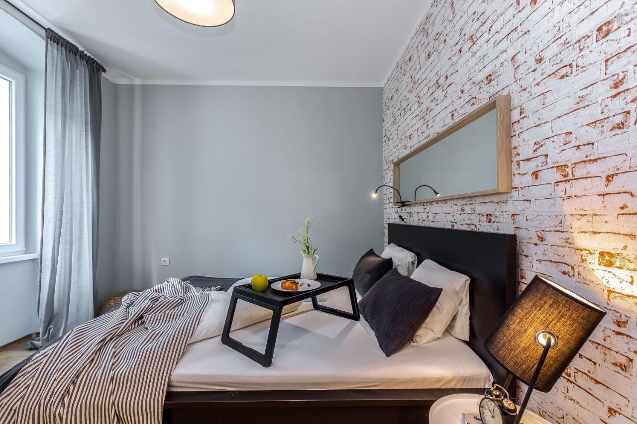 Adria Square Studios Rijeka Ngoại thất bức ảnh