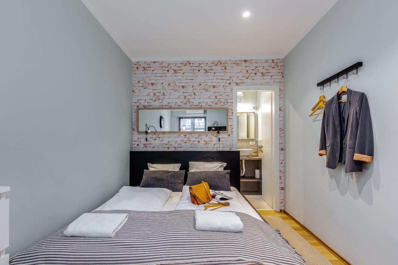 Adria Square Studios Rijeka Ngoại thất bức ảnh