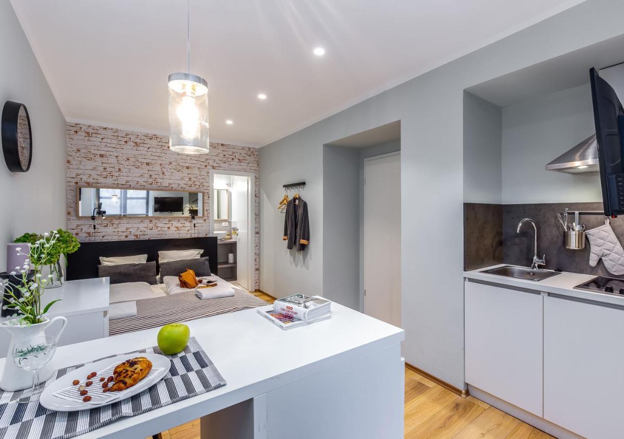 Adria Square Studios Rijeka Ngoại thất bức ảnh