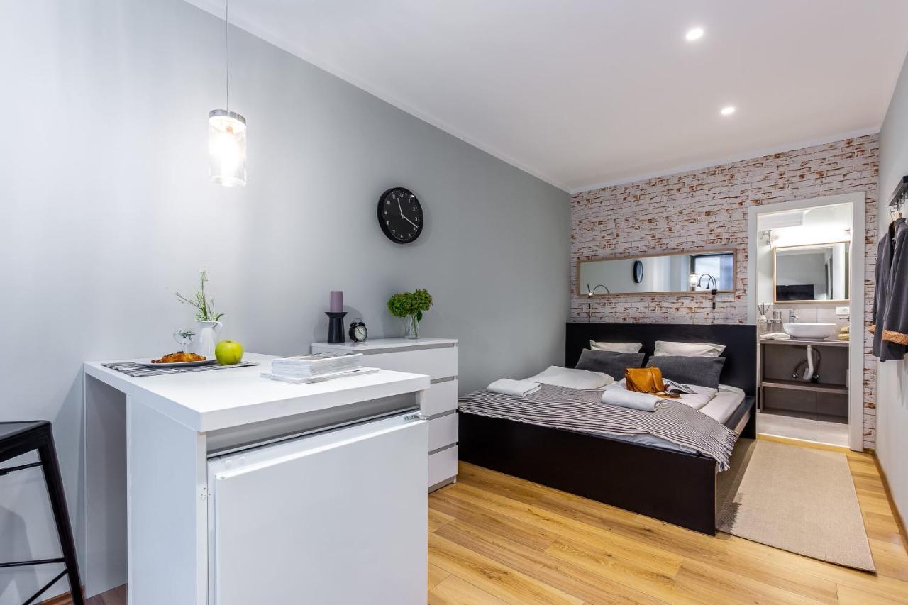 Adria Square Studios Rijeka Ngoại thất bức ảnh